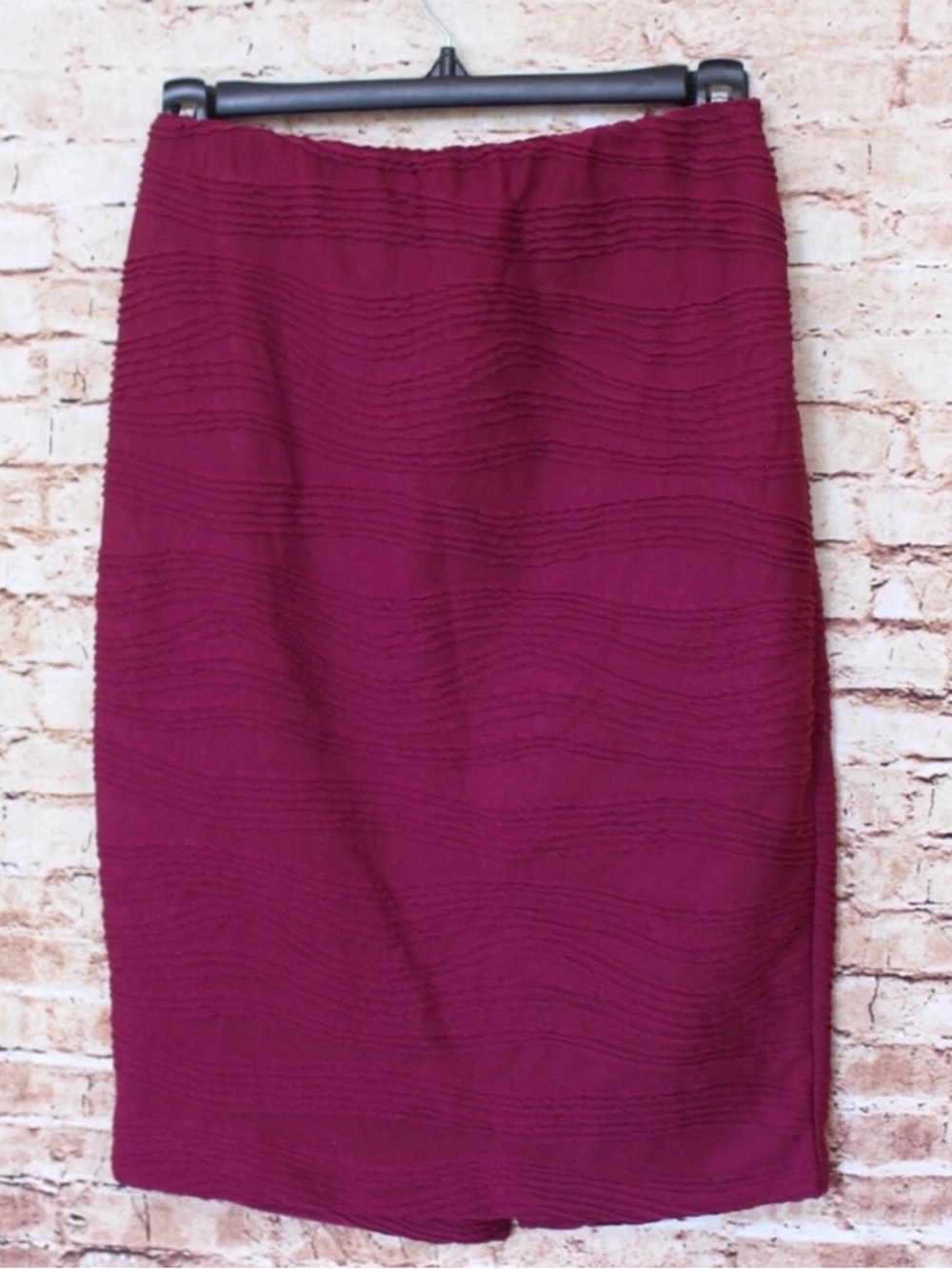 Massimo | Fuchsia Textured stretch pencil skirt